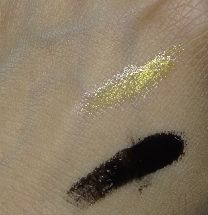 Peter Thomas Roth Irish Moor Mud Purifying Black Mask and the 24K Gold Pure Luxury Lift & Firm Mask texture